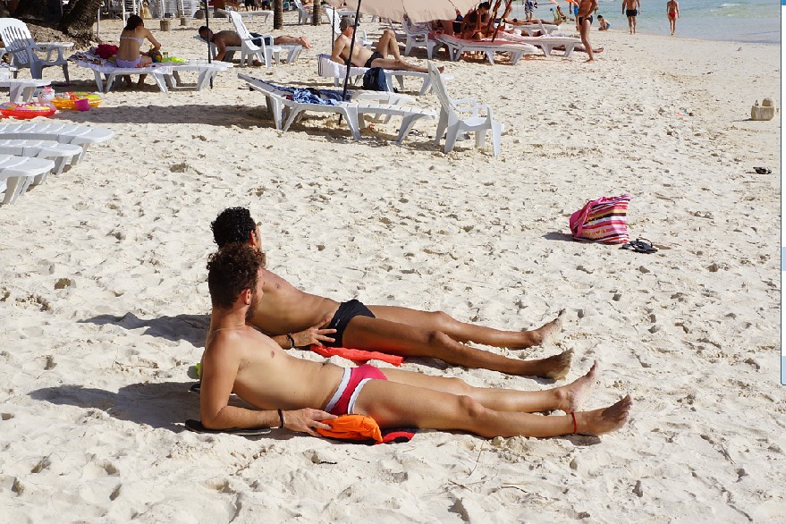 真有美女在旁边