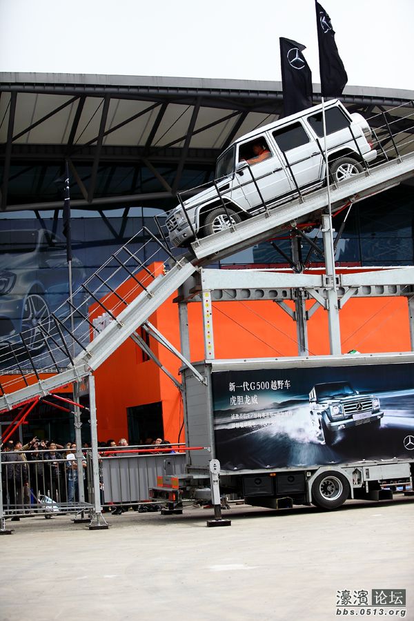 奔驰越野车做爬高表-3.jpg