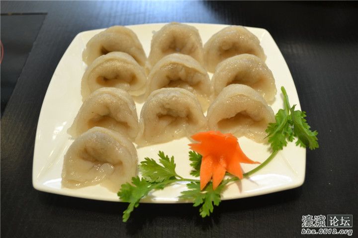 鱼皮菌饺.jpg
