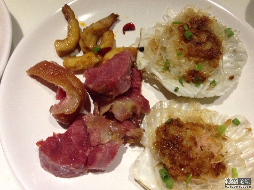 蒜茸扇贝，烤蹄膀