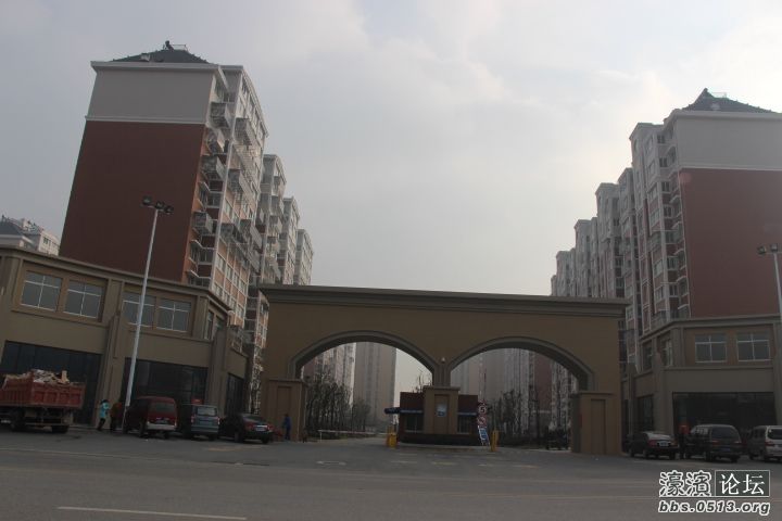 小区正门