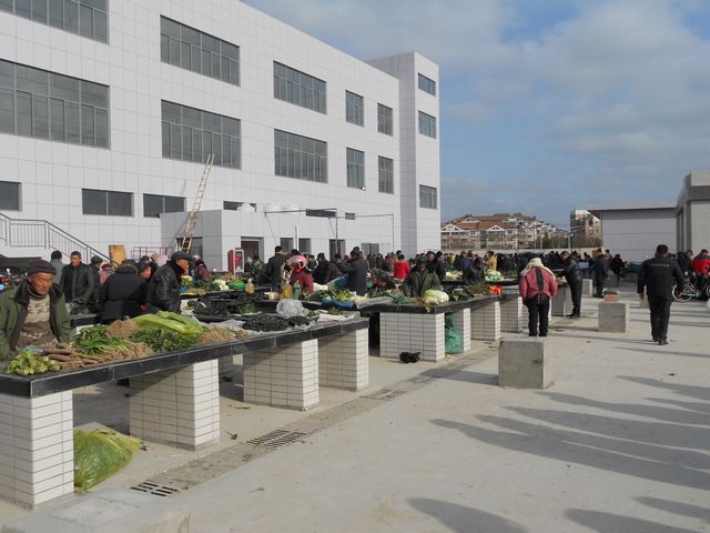 农民自产自销室外市场