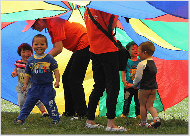 快乐童年（摄自园博园）