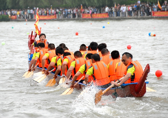 3龙舟赛.JPG