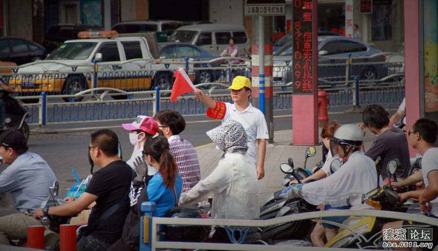 街头那熟悉的身影 (1).jpg