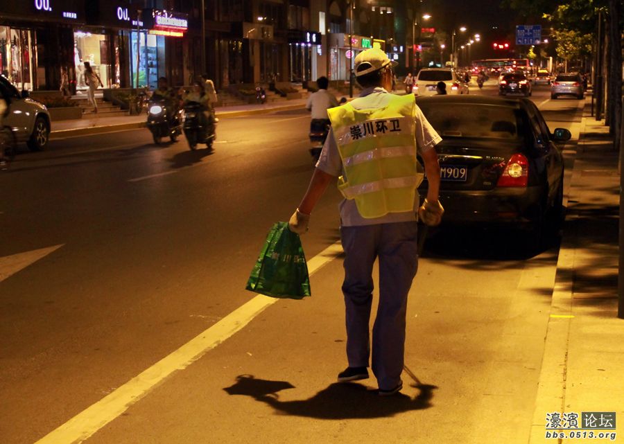 街头那熟悉的身影 (2).jpg