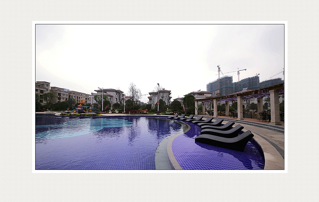 4F9A0165_ ...655k_.jpg