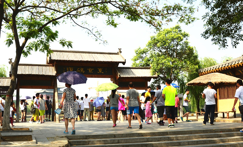 热闹的东京码头