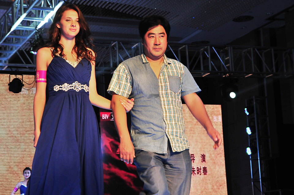 世界超级模特大赛中国江苏赛区启动仪式在南通绿洲国际假日酒店举行   钱伟章摄 (6).jpg