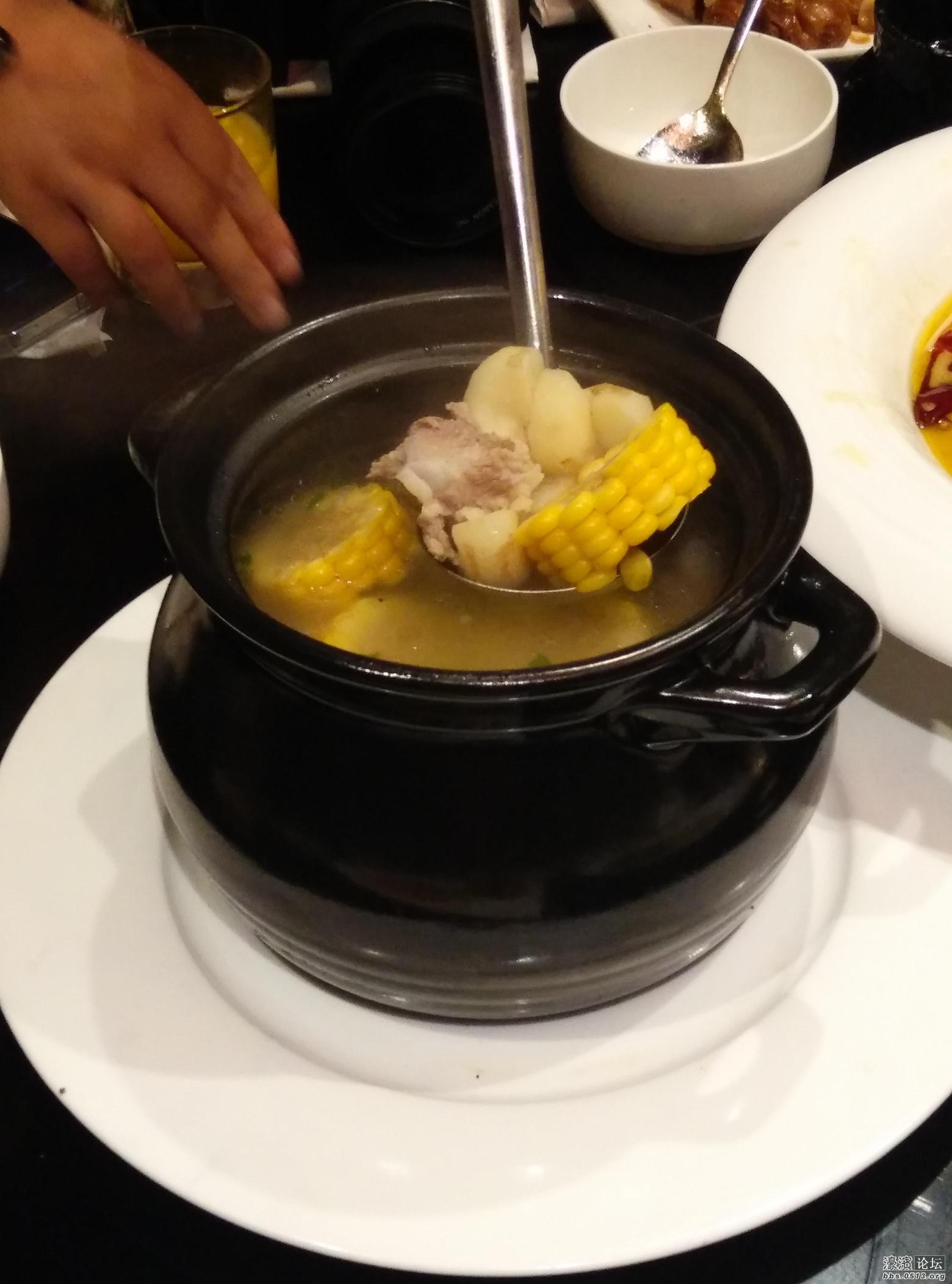 玉米马蹄排骨汤.jpg