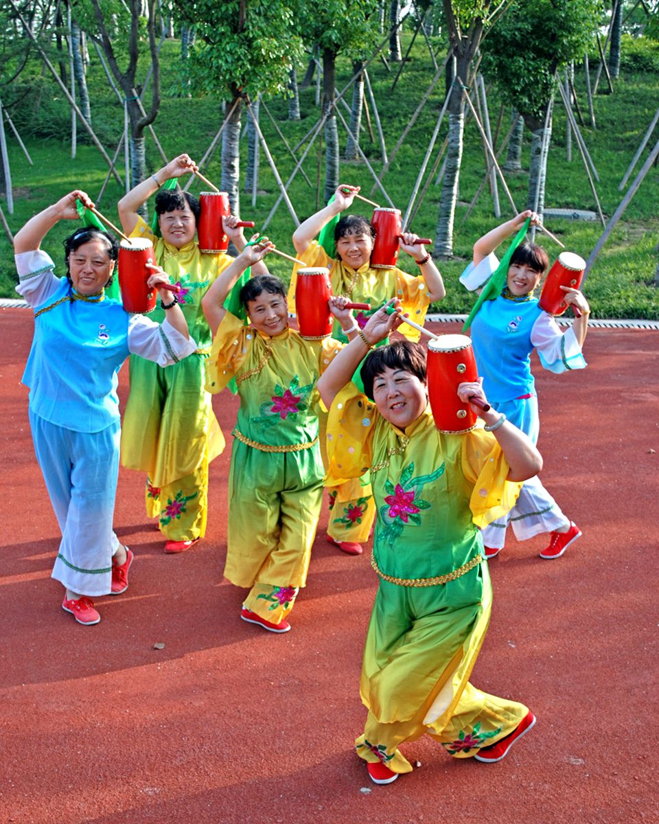 天生港居民爱上腰鼓舞