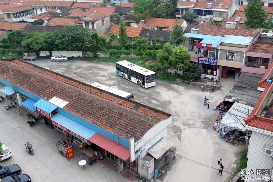 俯瞰刘桥停车场。