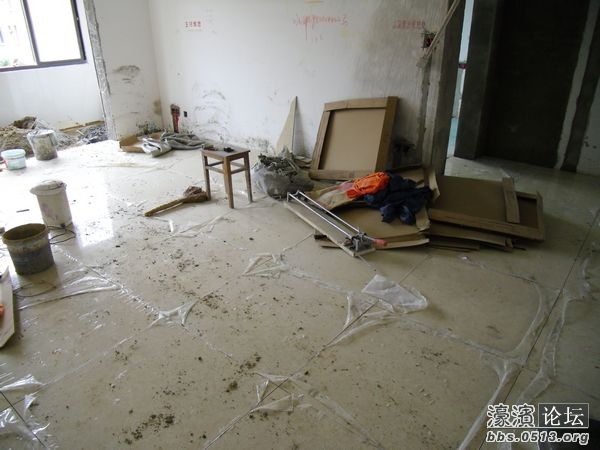 客厅地砖铺设  CIMG1430.JPG
