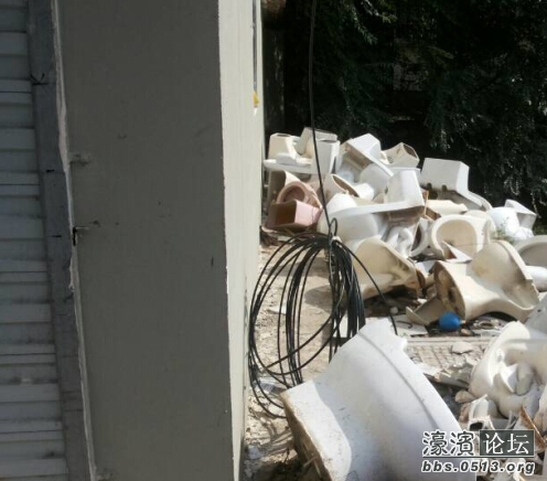 很多马桶.jpg