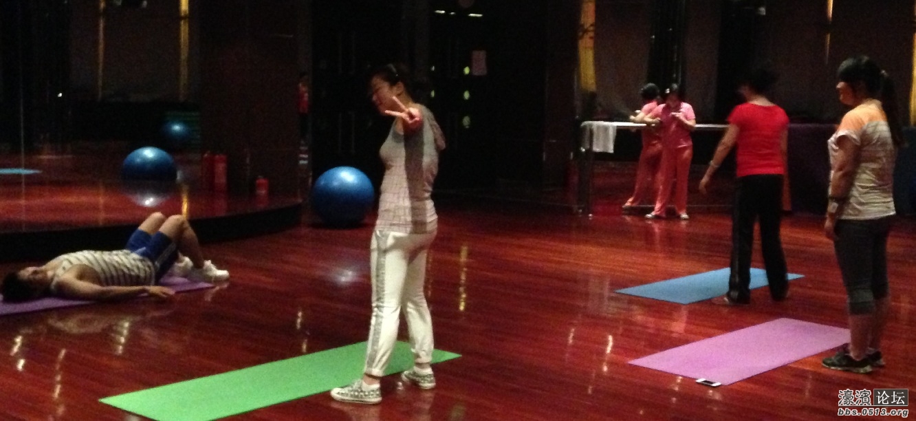 可爱的剪刀手(*^__^*) 