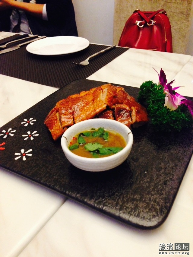 烤鸭，上来的时候就蹬掉了，就尝了一块，不好吃