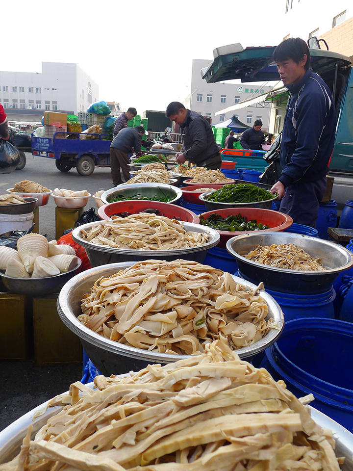 南通物流中心冬季蔬菜货源充足购销两旺 (2).jpg