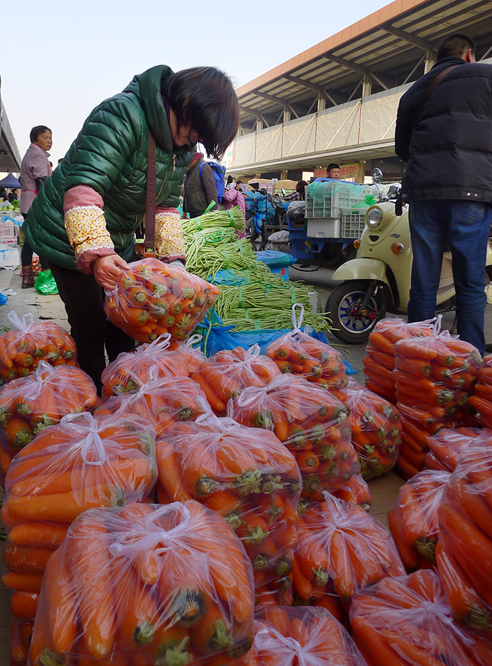 南通物流中心冬季蔬菜货源充足购销两旺 (7).jpg