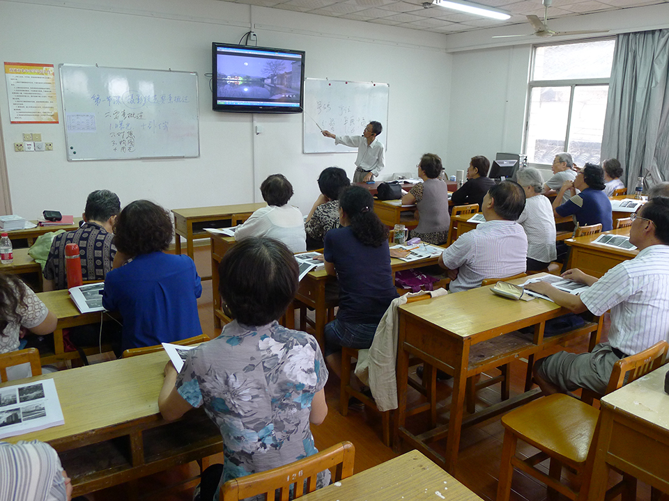老年大学 老人求知的殿堂 相聚的乐园 (5).JPG