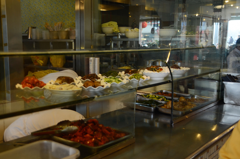 还有各种口味的风味小菜