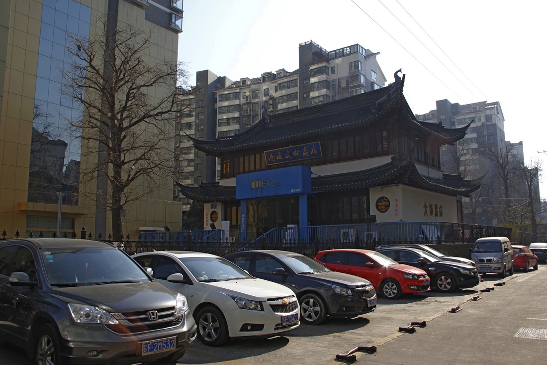 参天的千年银杏树