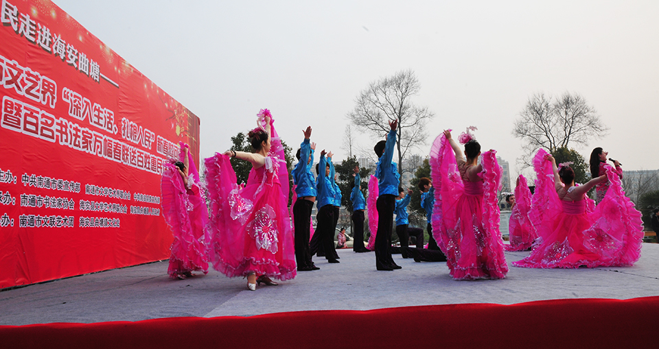 江苏南通  文化三下乡惠及老百姓(24).jpg