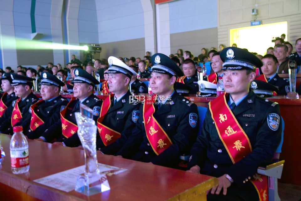 南通 张松斌,关春海等十人获"南通最美警察(组图