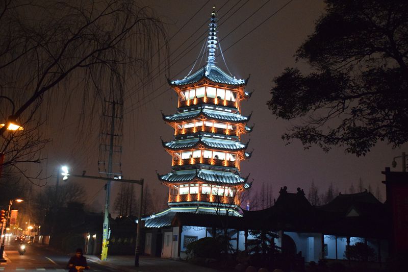 文峰塔夜景1.jpg