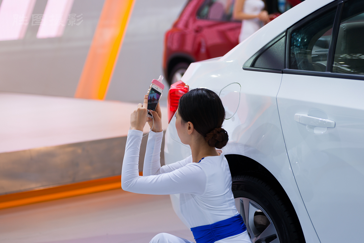 遇到同行了，模特兼职摄影爱好者。