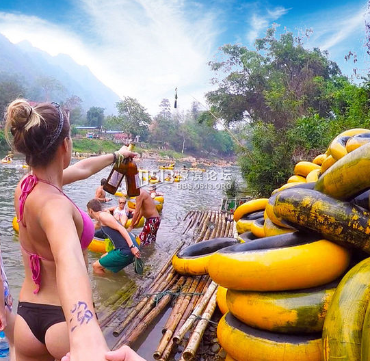 牵着女友去旅行亚洲版