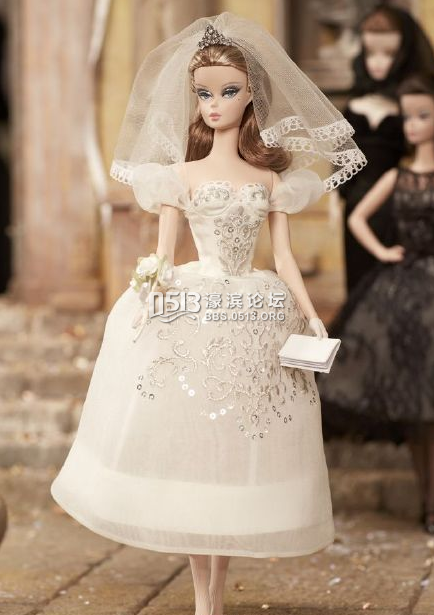 当芭比穿上婚纱后