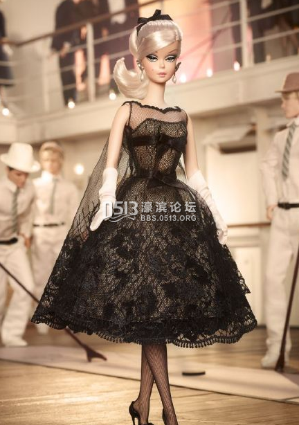 当芭比穿上婚纱后