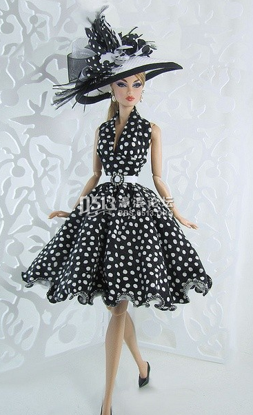 当芭比穿上婚纱后