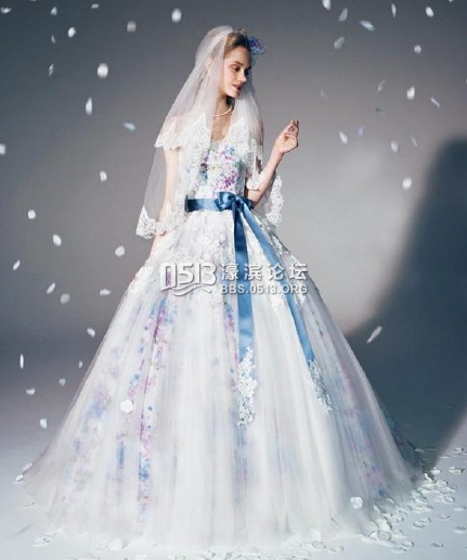 色彩婚纱