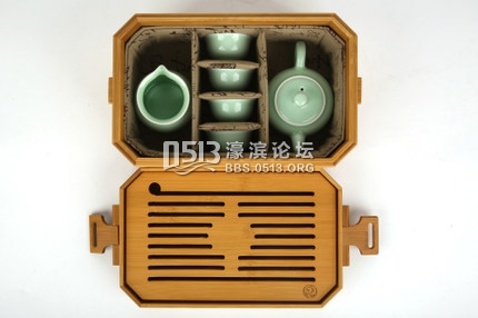 上海书展︱购书记：买书送折扇送按摩器，大家都很拼！