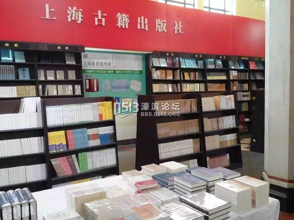 上海书展︱看！那些布展的年轻人