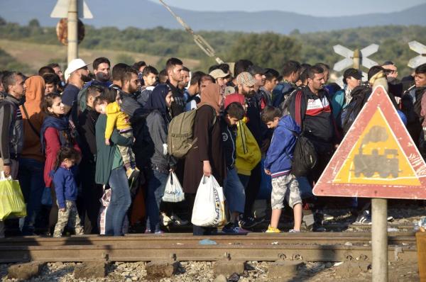 从欢迎拥抱到严防死守：德国对难民关闭边境的背后