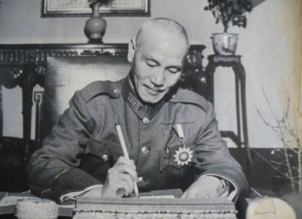 蒋介石如何学习“革命技术”