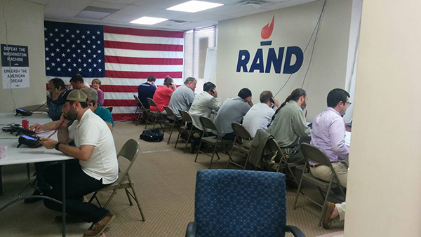 美国大选 | 深入一线：我参加了保守派大佬的总统竞选团队