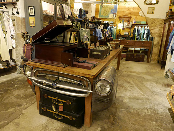 解码巴塞罗那隐藏版