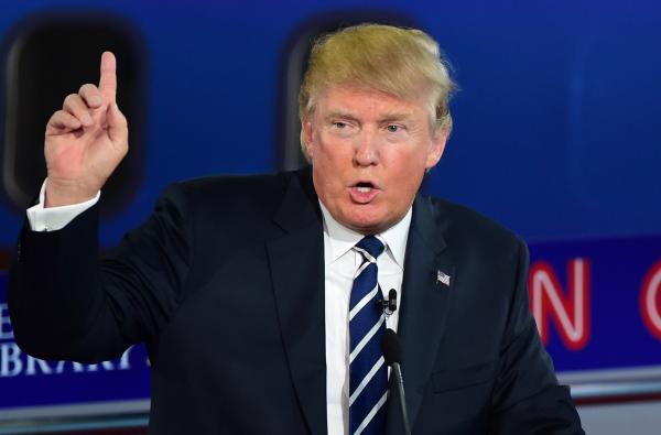 美国大选 | 头发飘逸的川普带给华盛顿怎样的清风？