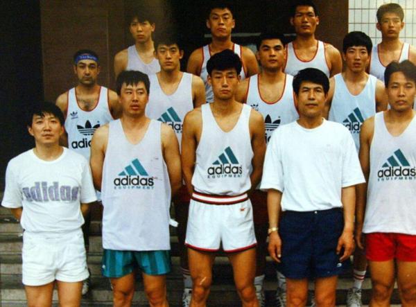 宫鲁鸣是中国篮球最后一根能抓住的稻草