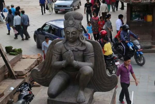 10月的尼泊尔，诸神的集市重新开启