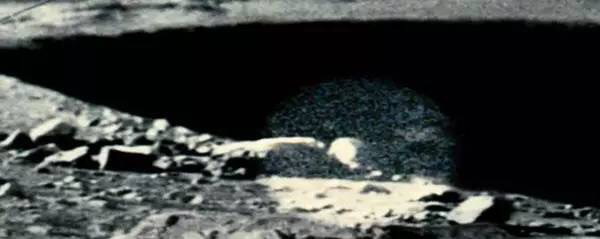 月亮代表谁的心：盘点中外电影的月球美学