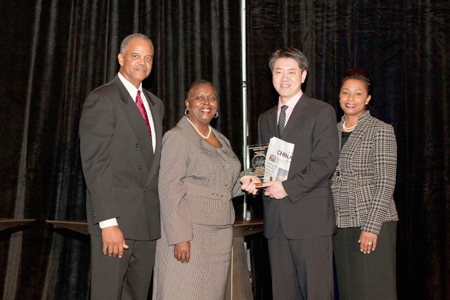 访谈︱王希：美国民主走入了死胡同？