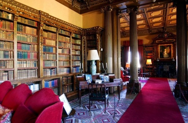 《唐顿庄园》是如何拯救了一座古堡的？