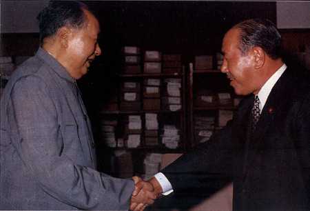 故宫建院90周年︱田中角荣参观故宫博物院都看了什么宝贝