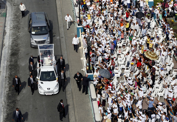 美国观察 | 教皇来访为何震动美国政坛？