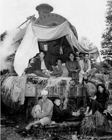 读图︱抗战大后方的面孔：从逃生列车上跌落的女童