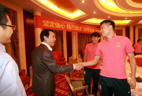 恒大亚冠半决赛2比1逆转大阪，许老板的饭局文化又立功了